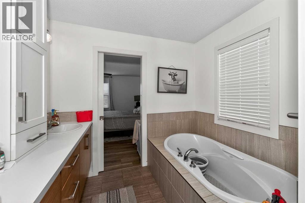 158 Masters Point SE — photo 38