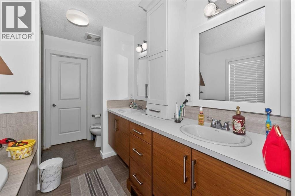 158 Masters Point SE — photo 39