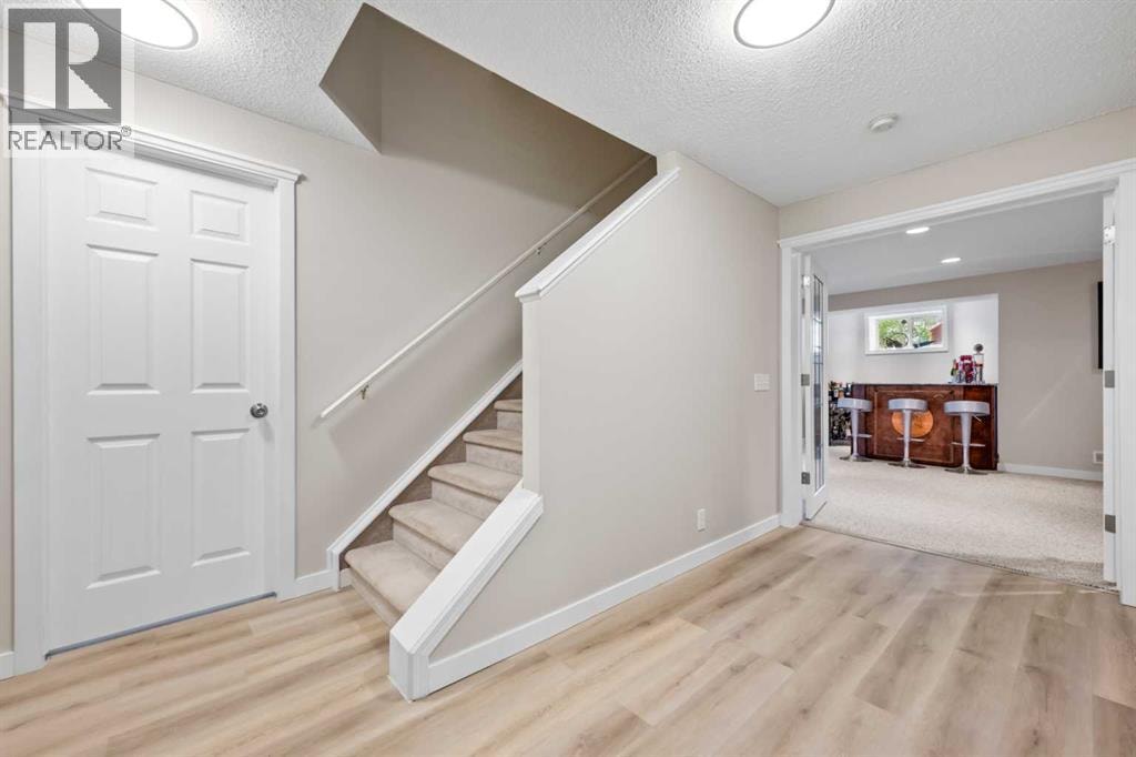 28 Mt Norquay Gate SE — photo 32