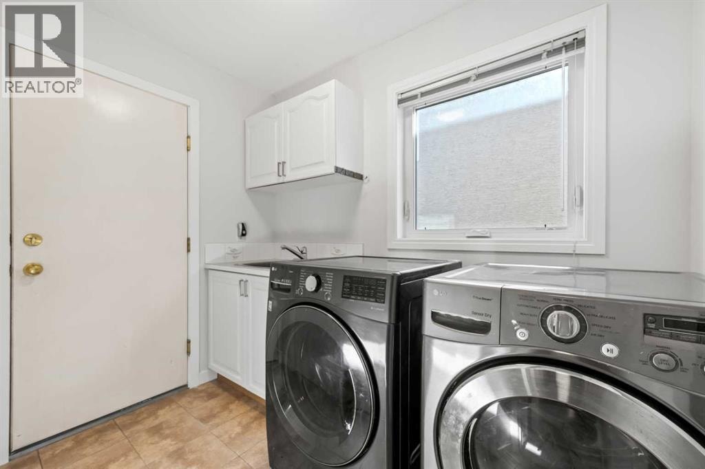 28 Mt Norquay Gate SE — photo 17