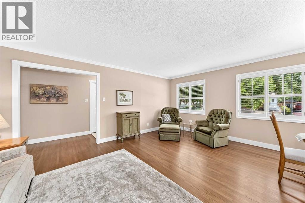 10435 Mapleridge Crescent SE — photo 11