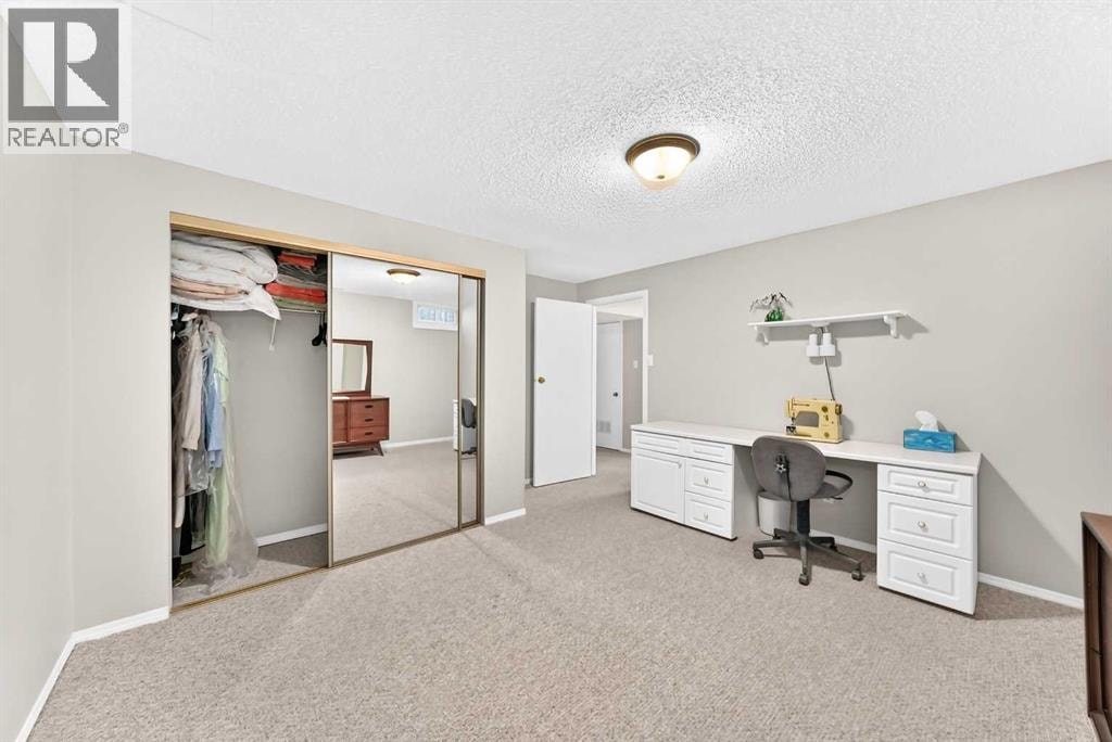 10435 Mapleridge Crescent SE — photo 38