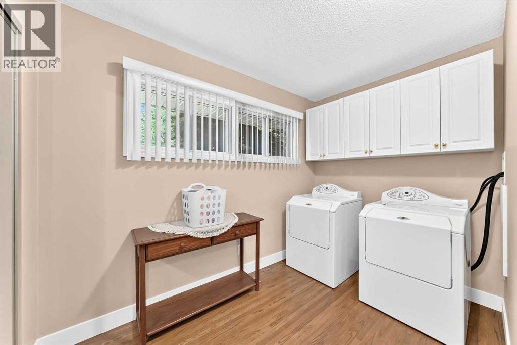 10435 Mapleridge Crescent SE — photo 29