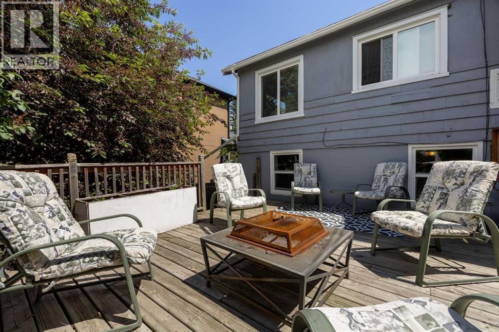 2507 15A Street SW — photo 27