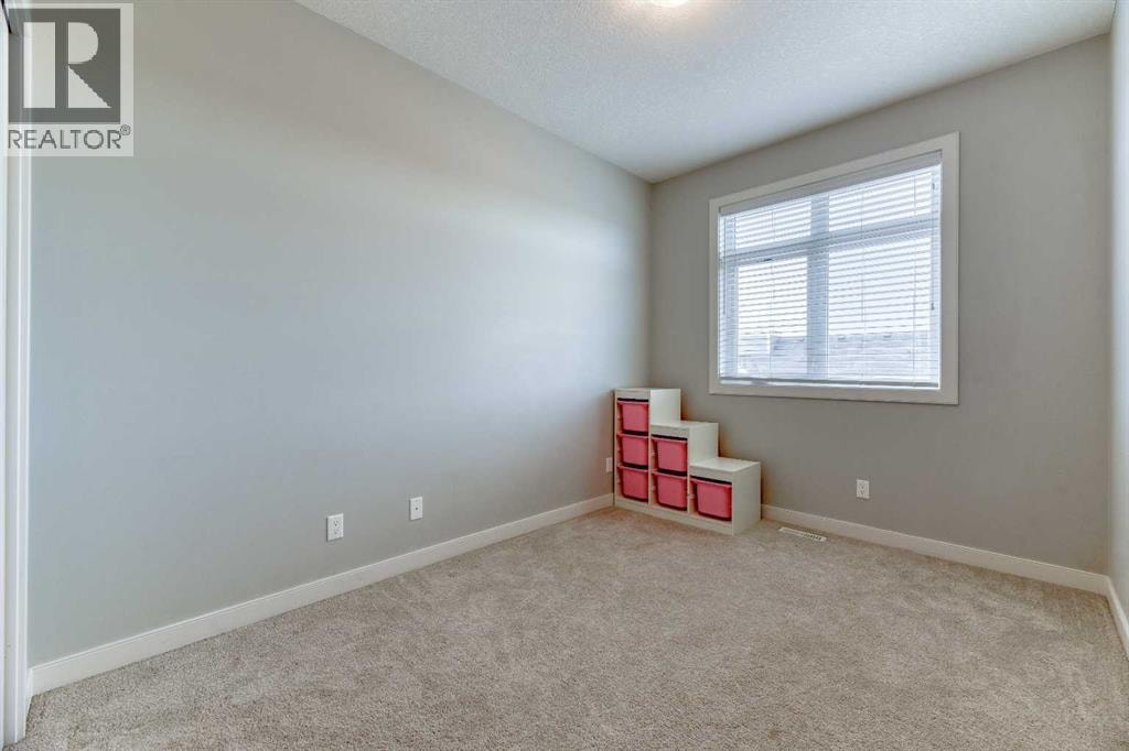 197 Silverado Plains Park SW — photo 41