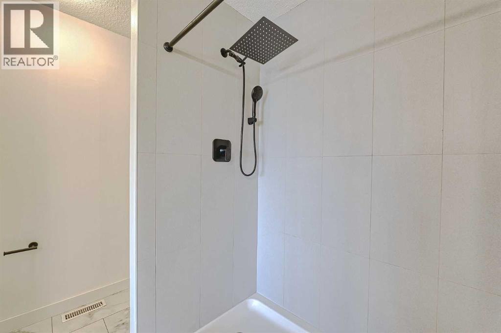 179 RAINBOW FALLS Drive — photo 35