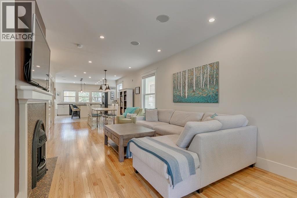 609 23 Avenue SW — photo 7