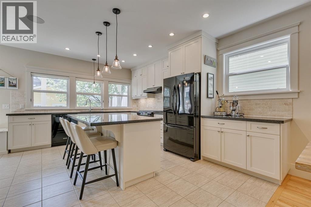 609 23 Avenue SW — photo 14