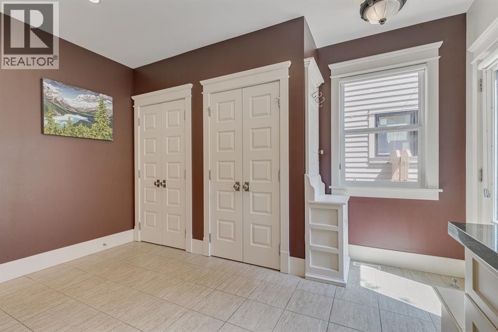609 23 Avenue SW — photo 19