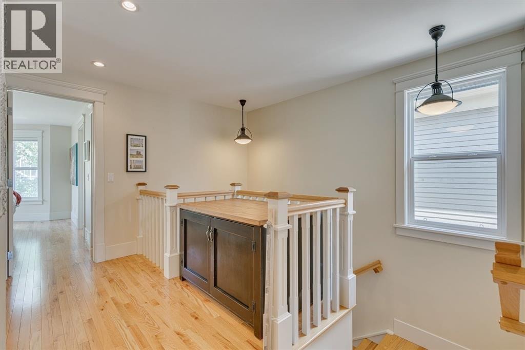 609 23 Avenue SW — photo 25
