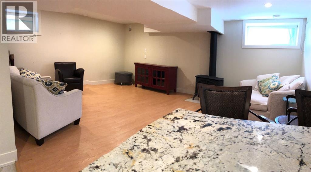 609 23 Avenue SW — photo 40
