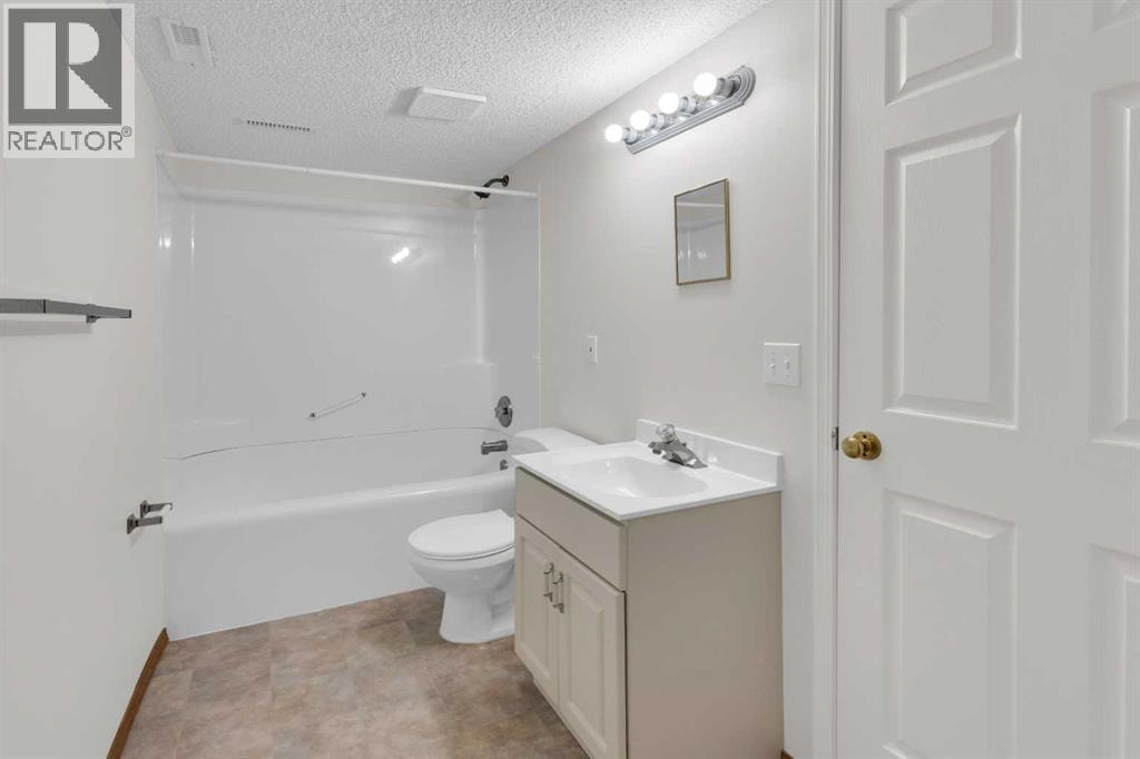 4, 604 Griffin Road W — photo 22