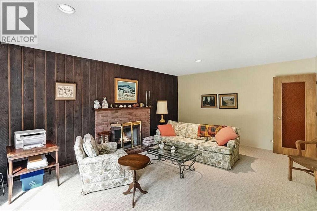 3415 Utah Crescent NW — photo 32