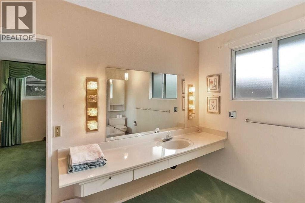 3415 Utah Crescent NW — photo 23