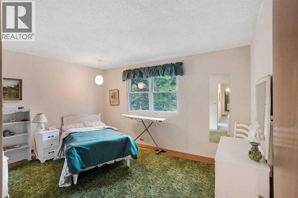 3415 Utah Crescent NW — photo 15
