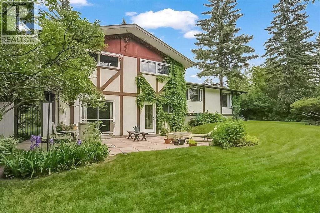 3415 Utah Crescent NW — photo 41