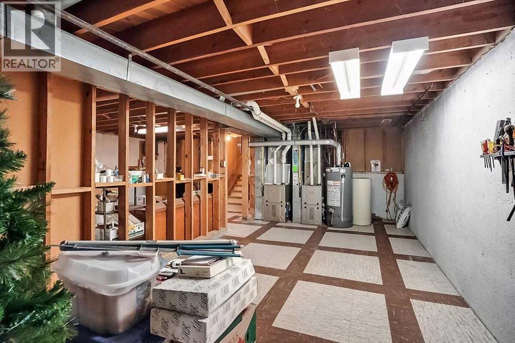 3415 Utah Crescent NW — photo 36