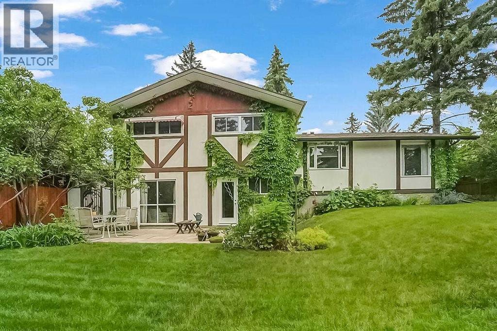 3415 Utah Crescent NW — photo 40