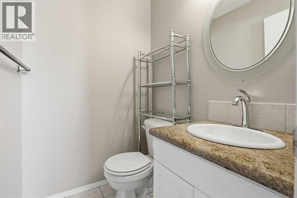 471 Berkley Crescent NW — photo 21