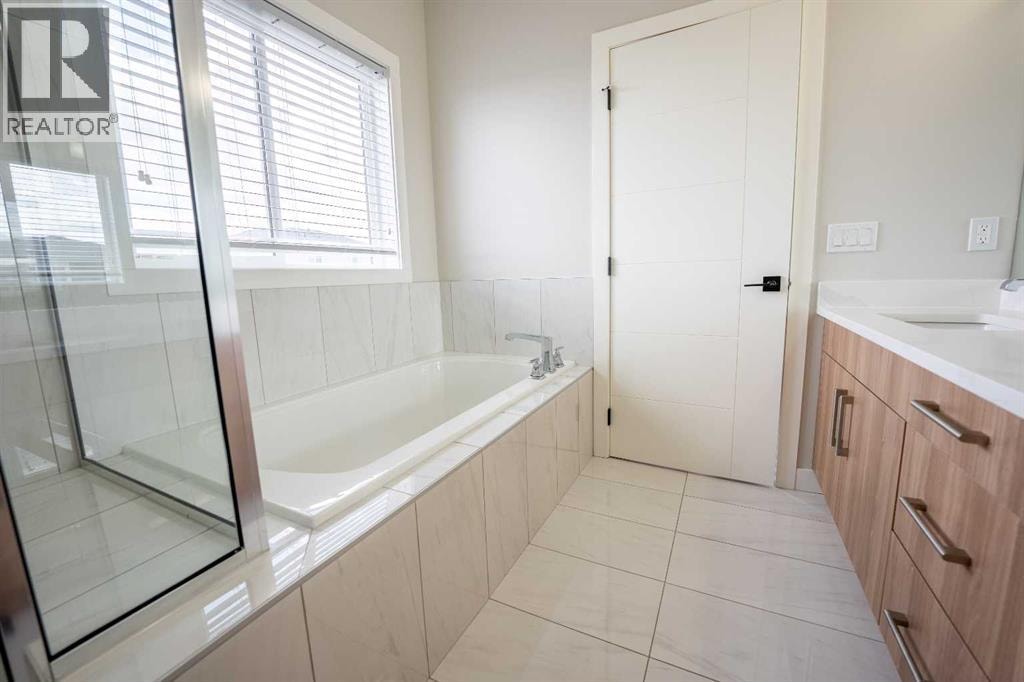 66 Baysprings Gardens SW — photo 34