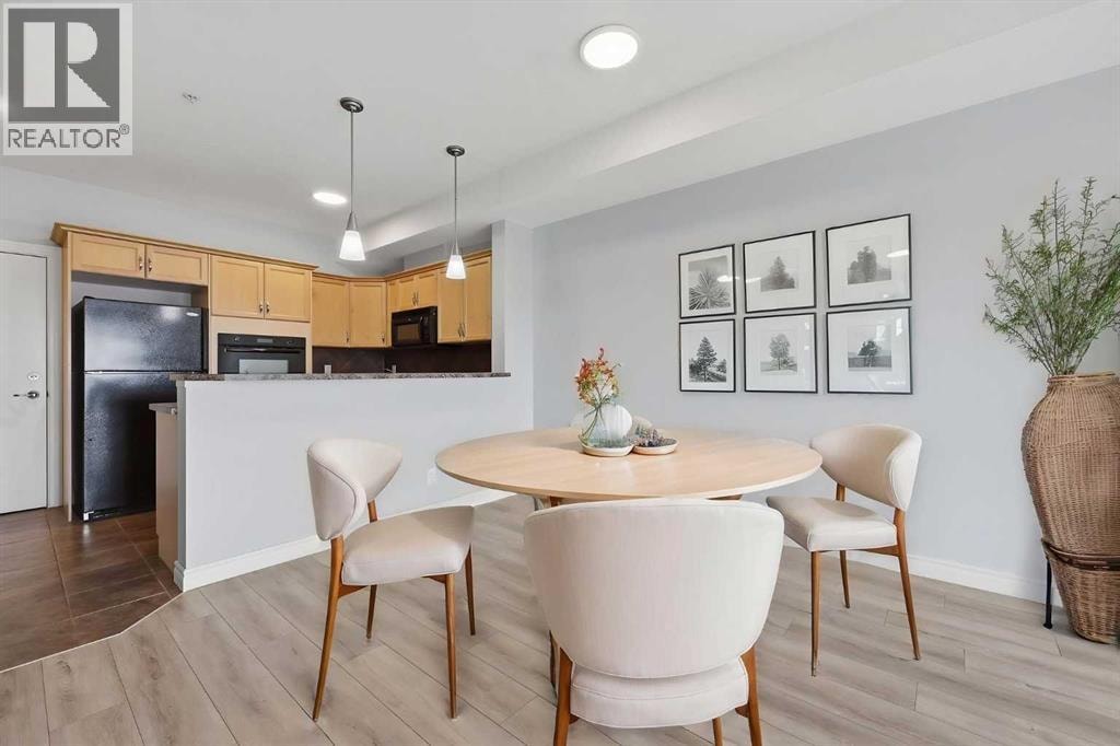 322, 60 Royal Oak Plaza NW — photo 3