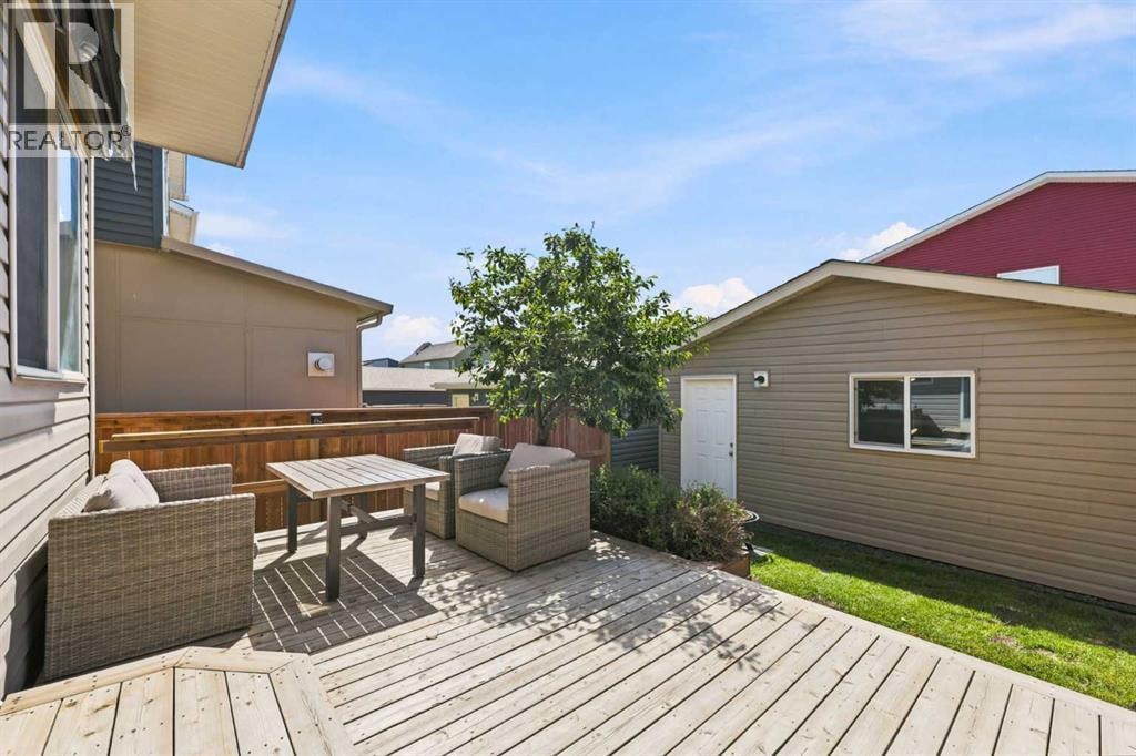161 Livingston View NE — photo 37