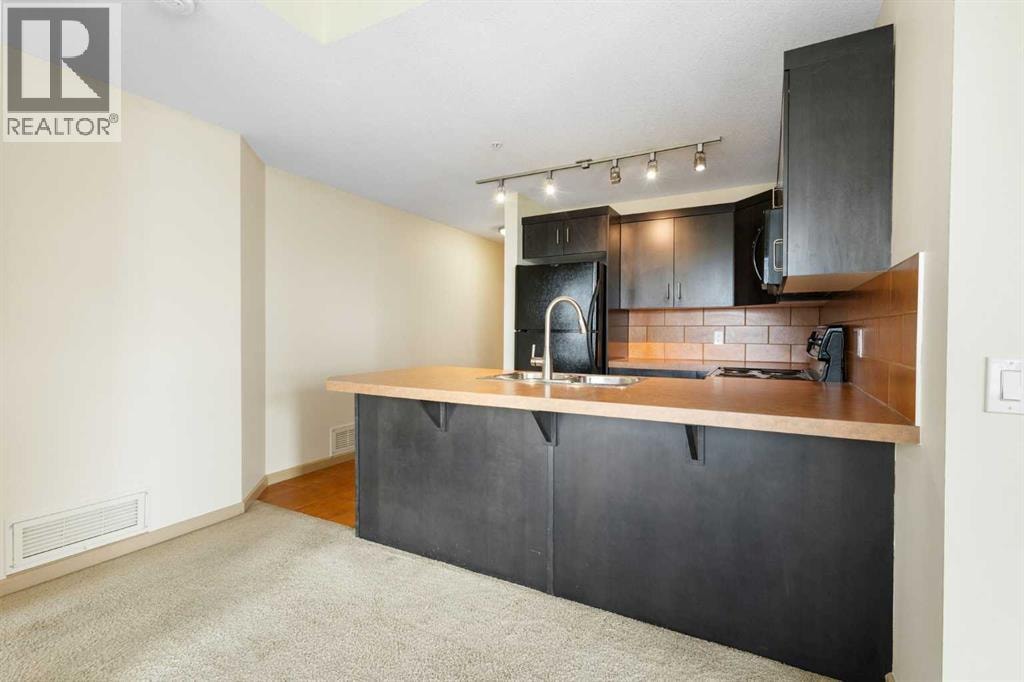 610, 1410 1 Street SE — photo 4