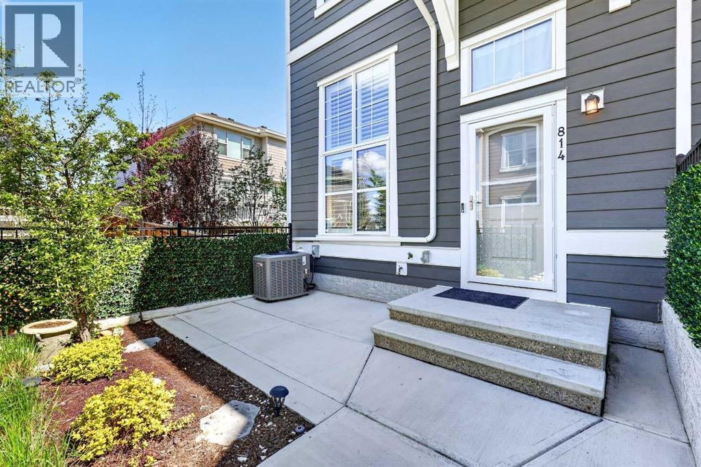 814 Cranbrook Walk SE — photo 37