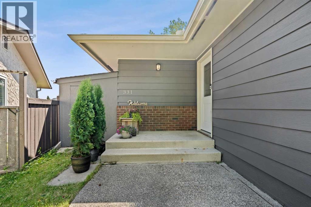 331 Midglen Place SE — photo 2