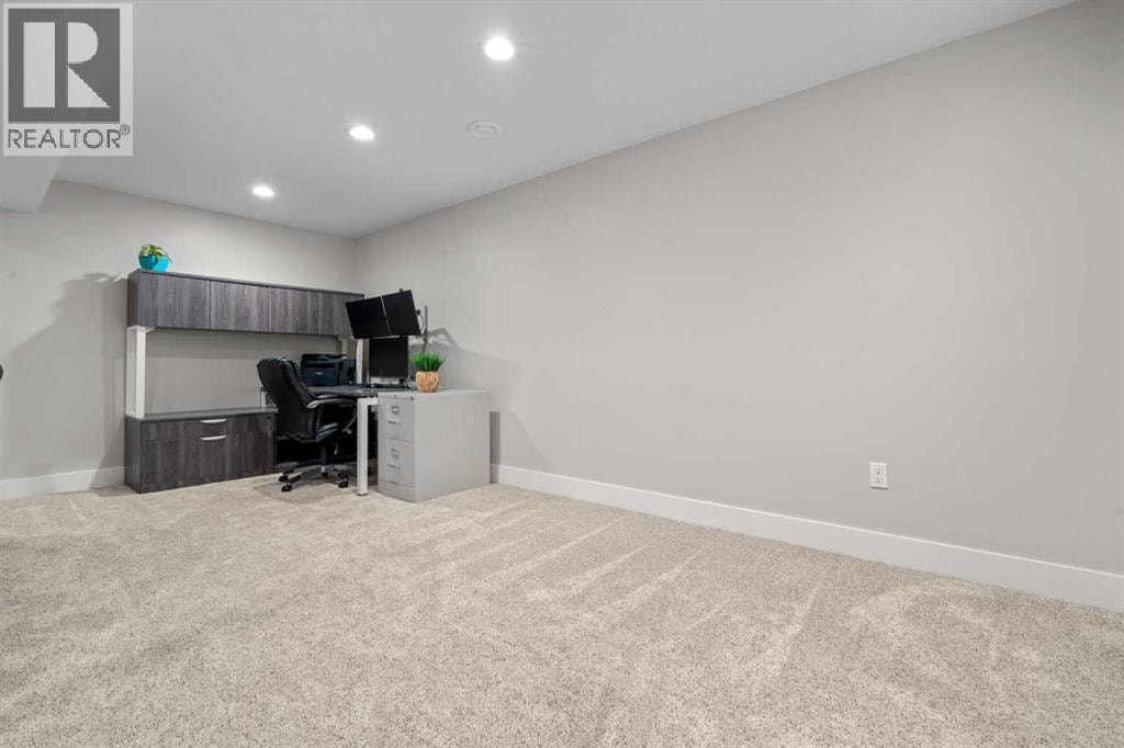 331 Midglen Place SE — photo 31