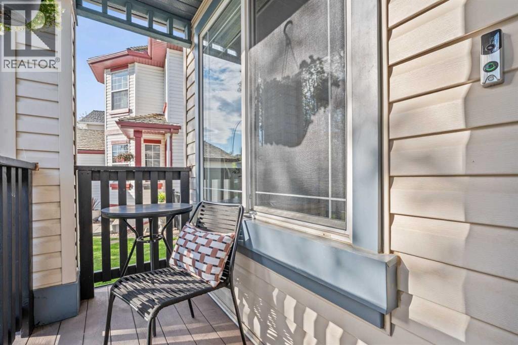 249 Mt Douglas Circle SE — photo 3