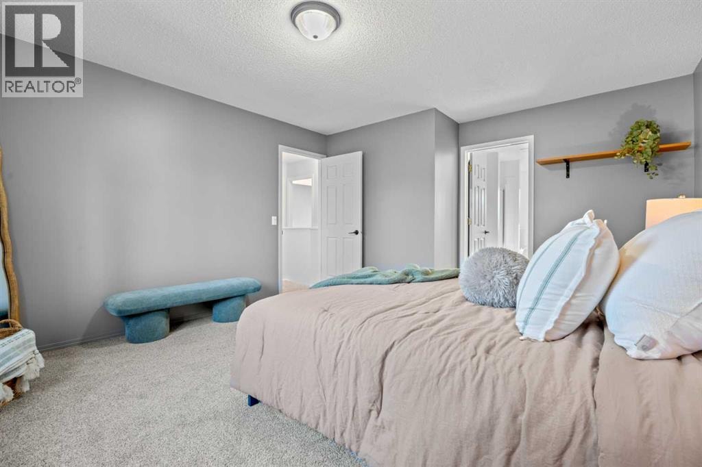 249 Mt Douglas Circle SE — photo 27