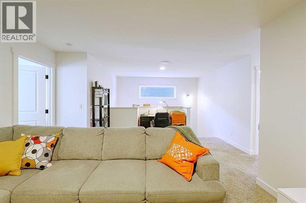 25 Belmont Green SW — photo 17