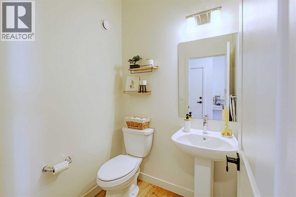 25 Belmont Green SW — photo 15
