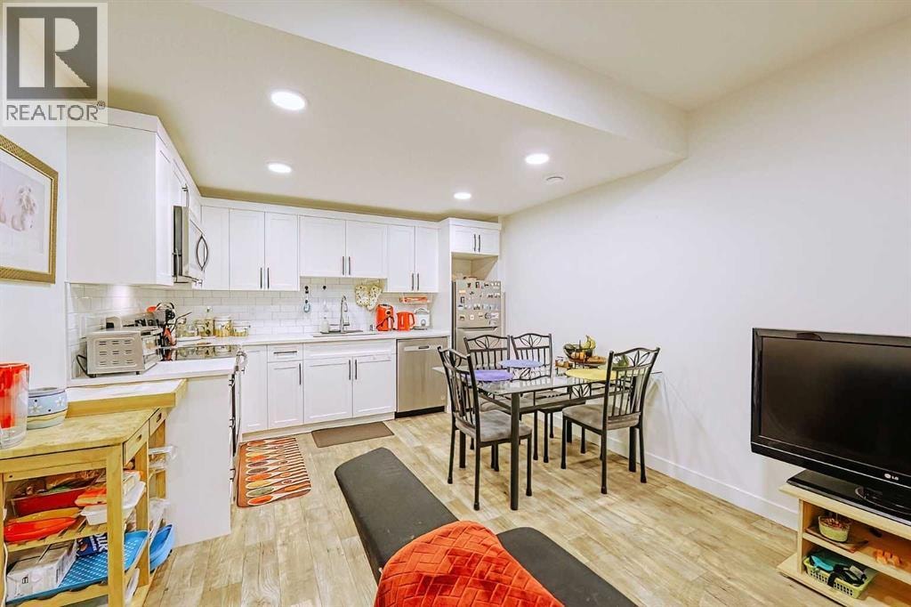 25 Belmont Green SW — photo 30
