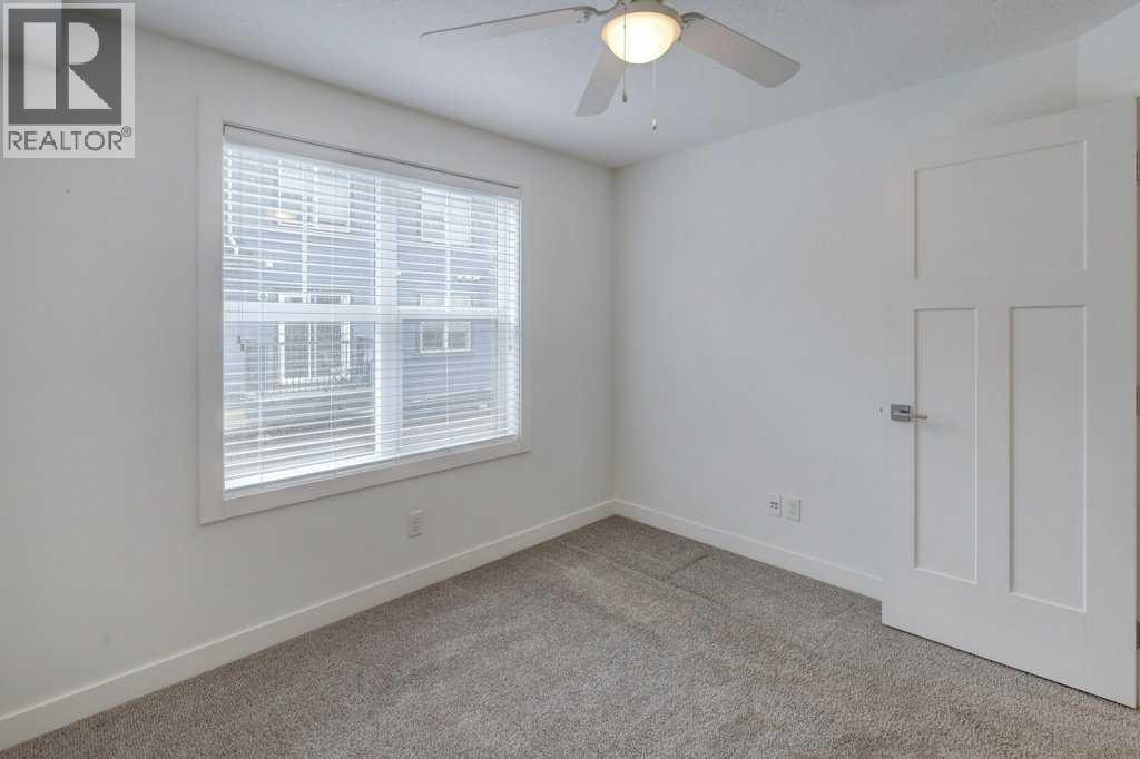 28 Evanscrest Gardens NW — photo 10