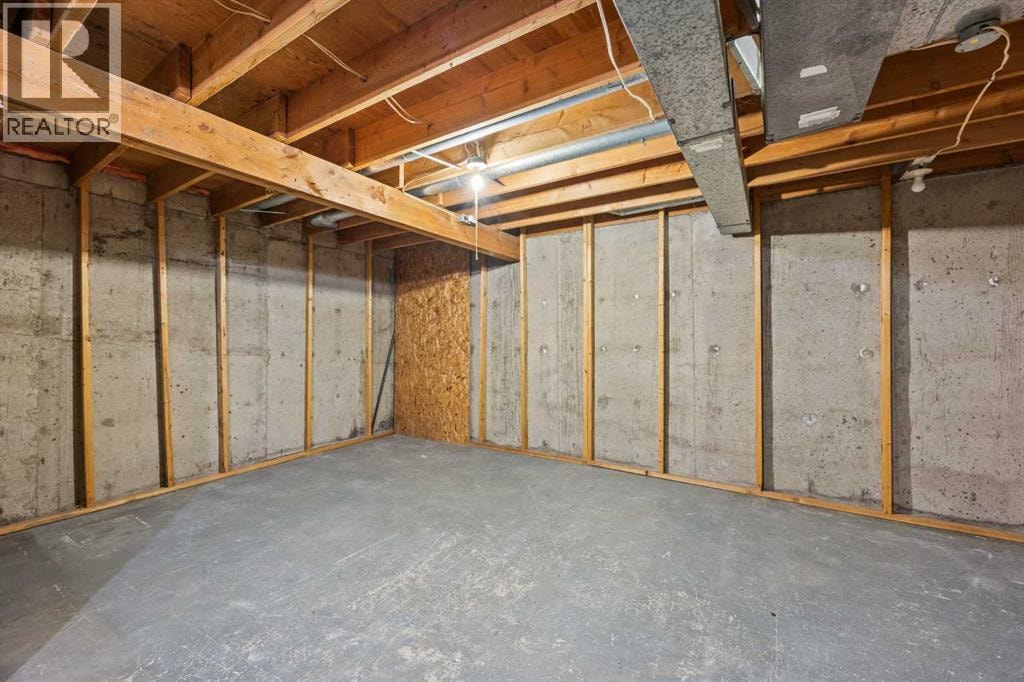 60 Ogmoor Crescent SE — photo 36