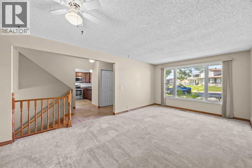 60 Ogmoor Crescent SE — photo 14