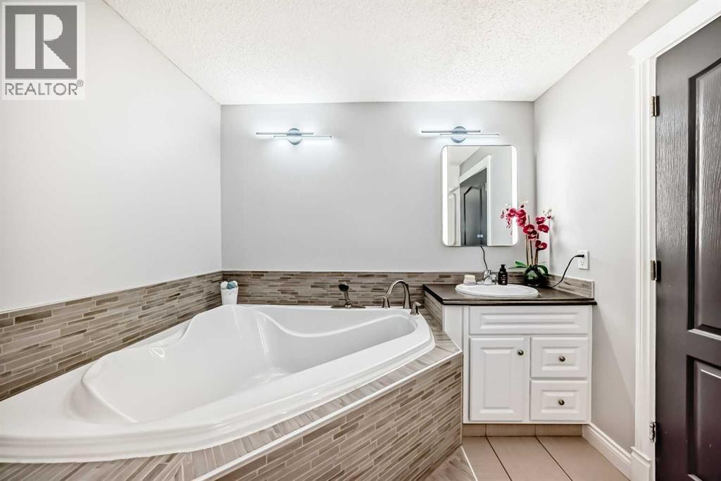 260 Westchester Way — photo 42