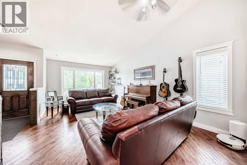 260 Westchester Way — photo 18
