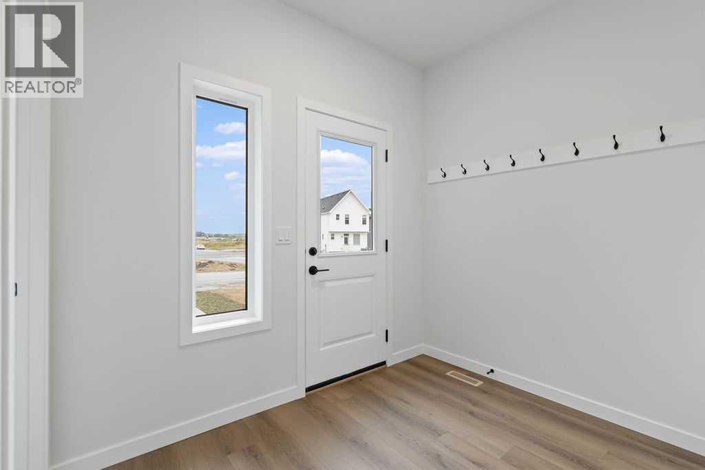 966 Chinook Winds Meadow SW — photo 12