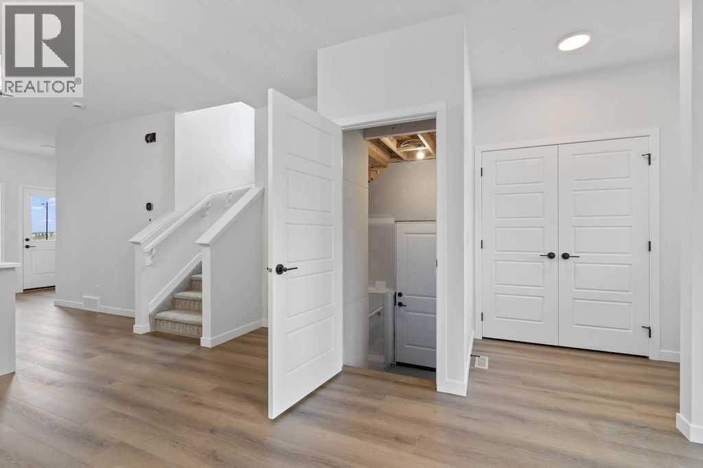 966 Chinook Winds Meadow SW — photo 16