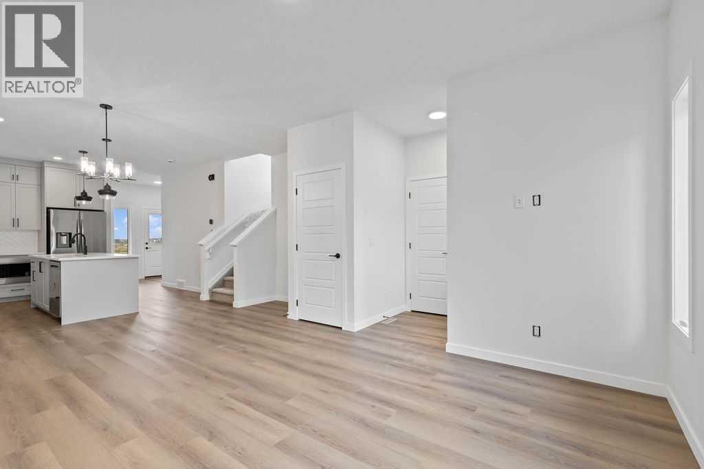 966 Chinook Winds Meadow SW — photo 6
