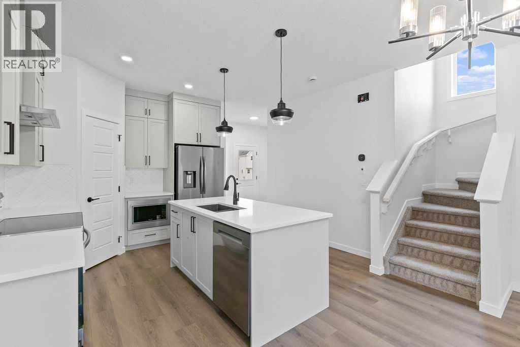 966 Chinook Winds Meadow SW — photo 8