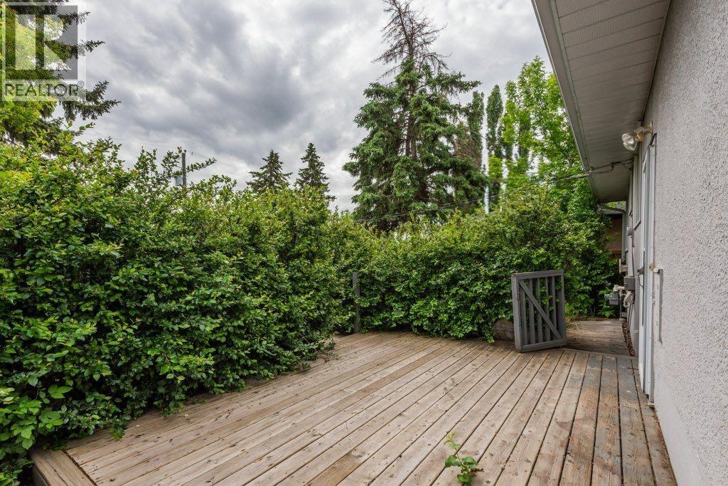 3136 46 Street SW — photo 30