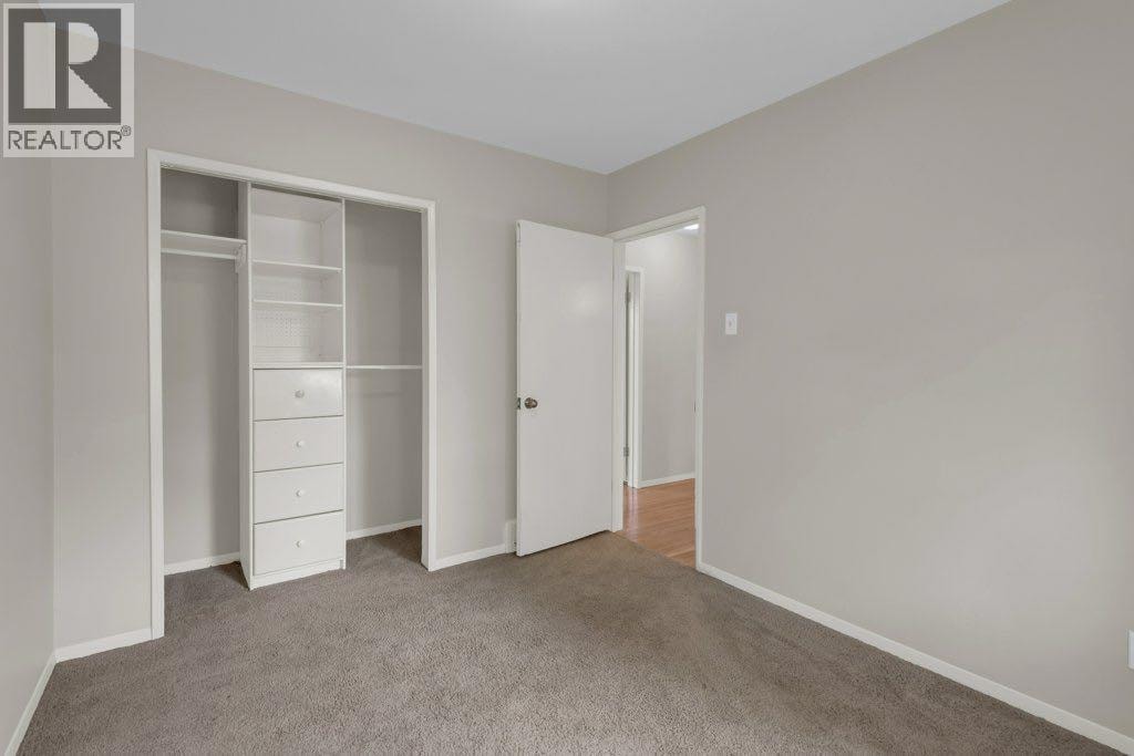 3136 46 Street SW — photo 24