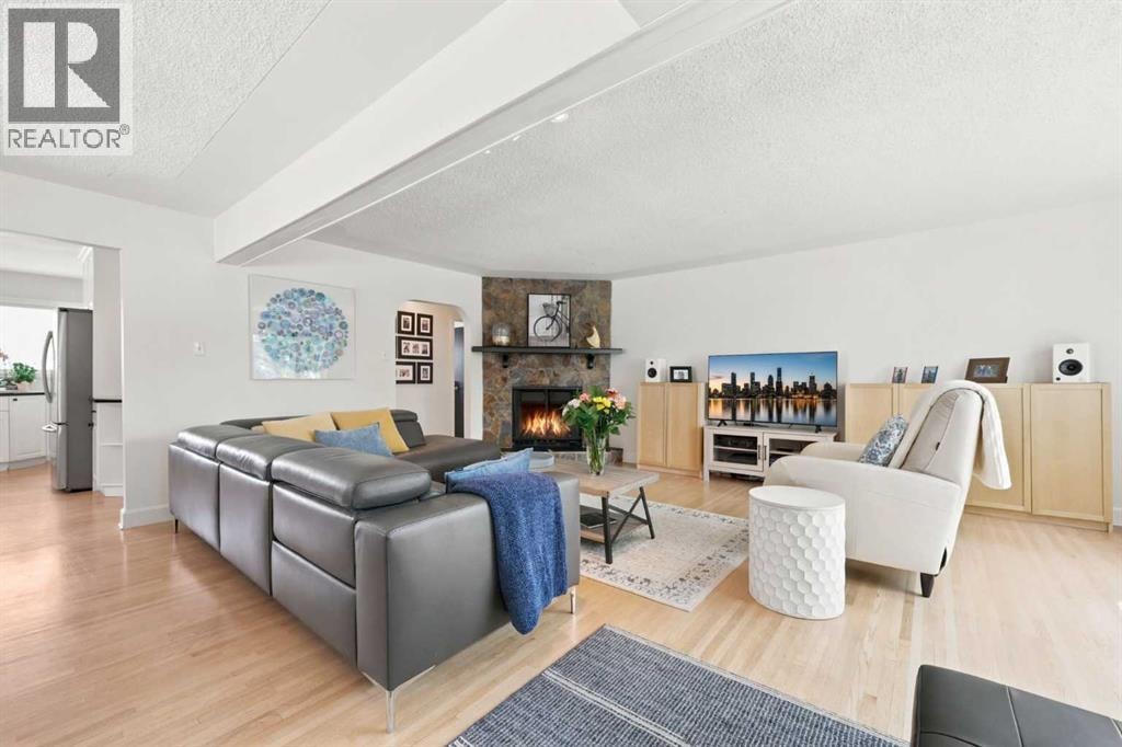 3518 3 Avenue SW — photo 3