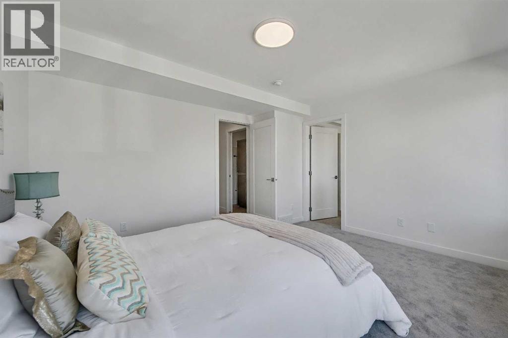753 Centre Avenue NE — photo 16