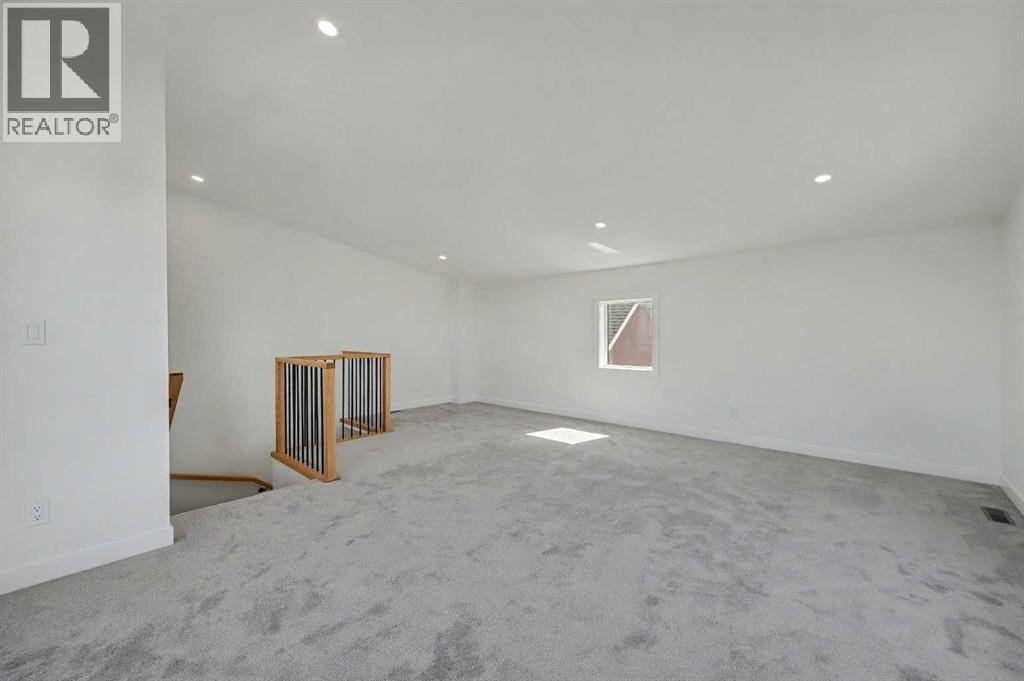 753 Centre Avenue NE — photo 30