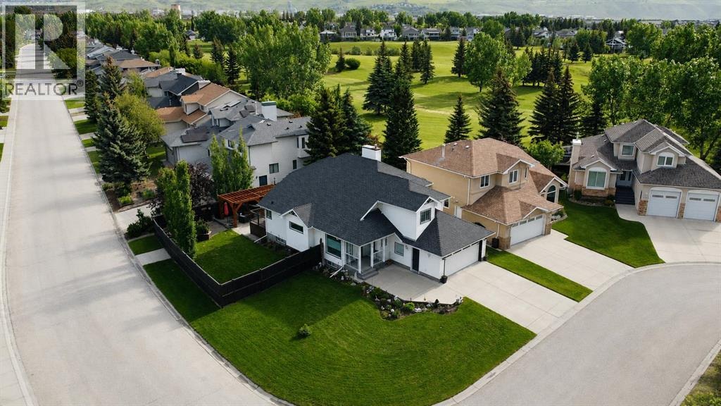 201 Riverview Green